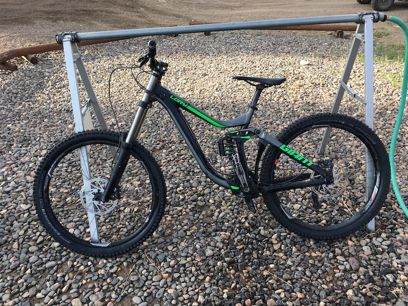2017 Giant Glory Downhill Mountain bike For Sale