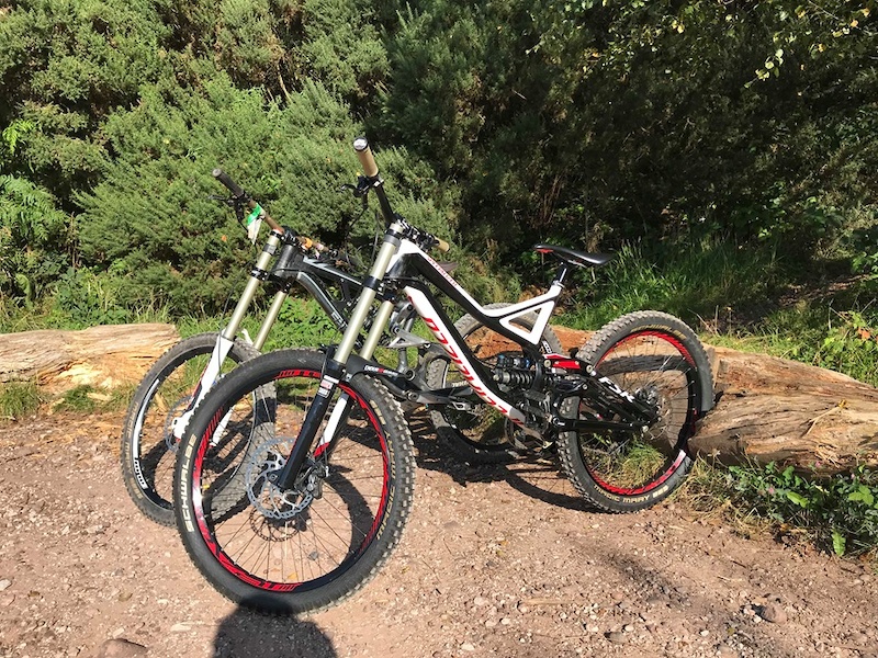 2013 demo 8 downhill bike For Sale