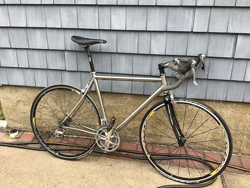 Airborne valkyrie titanium store road bike