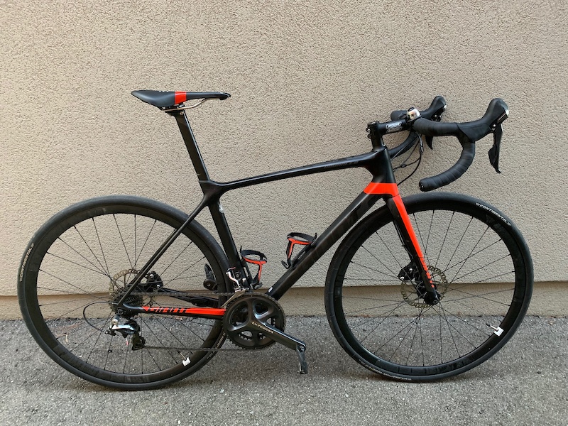 2017 Giant TCR Advanced 2 Disc Size M 54cm Black Red For Sale