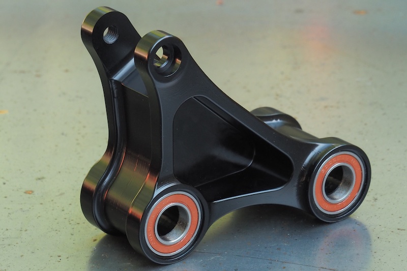 Santa Cruz Nomad Lower Link 2025