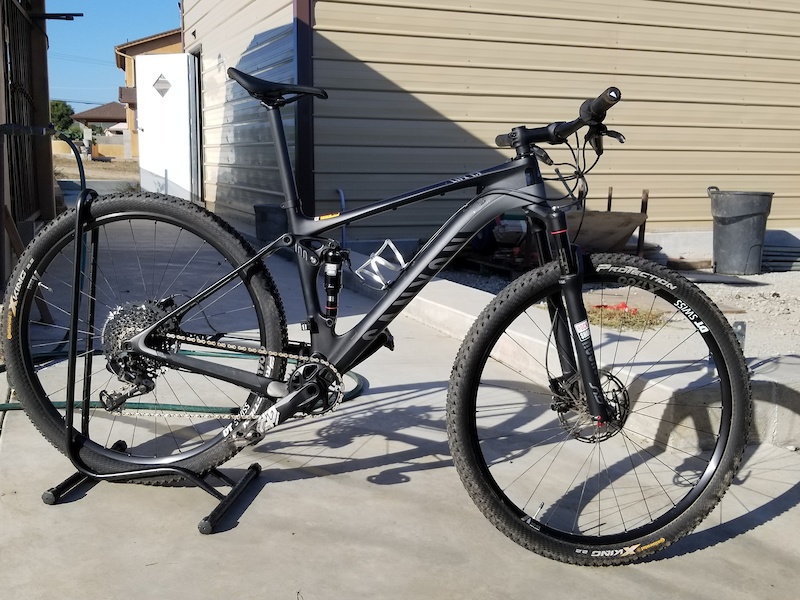 lux 7 canyon