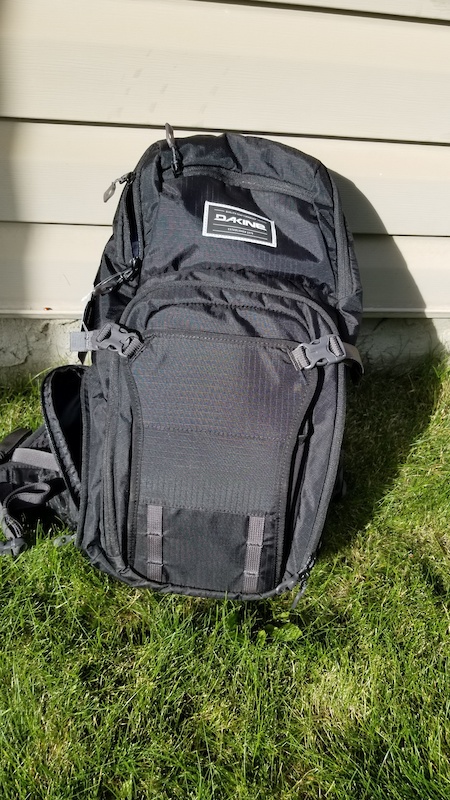 dakine drafter 14l