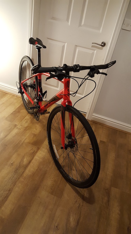 Giant fastroad sl discount 1 hybrid bike 2019