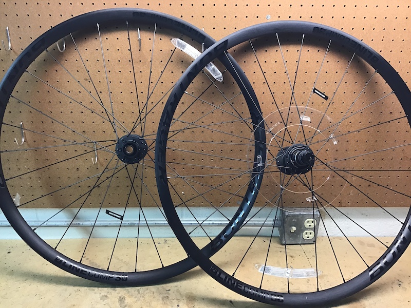 bontrager line comp 30 tubeless