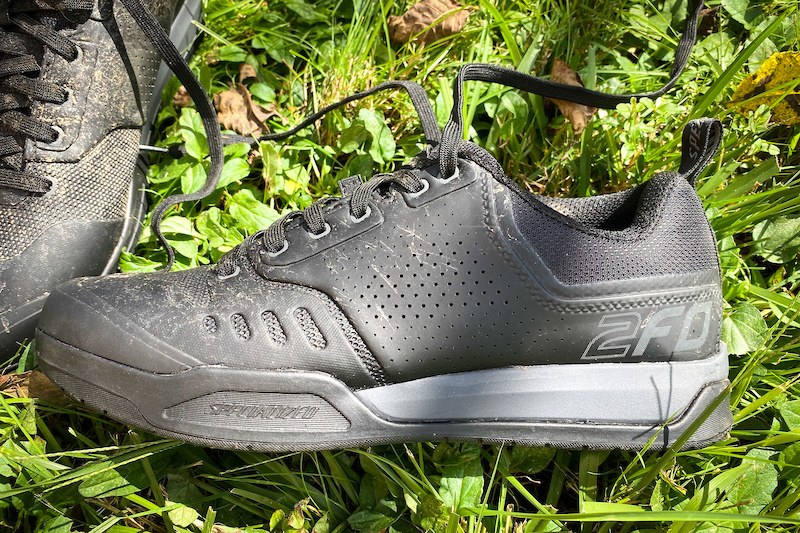 Review: Specialized's 2FO Clip 2.0 Shoes Are Designed for 