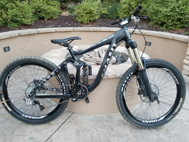 2025 Giant Faith – Specs, Comparisons, Reviews – 99 Spokes