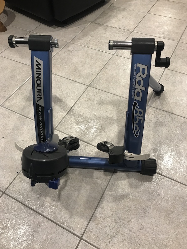 Minoura rim drive cheap trainer