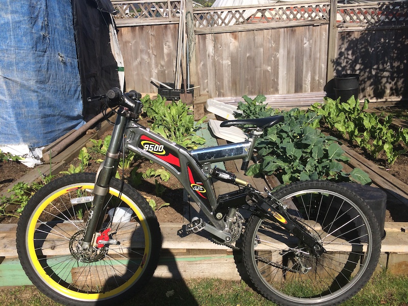 Downhill bike For Sale
