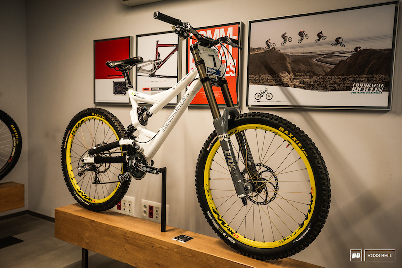 commencal supreme v1