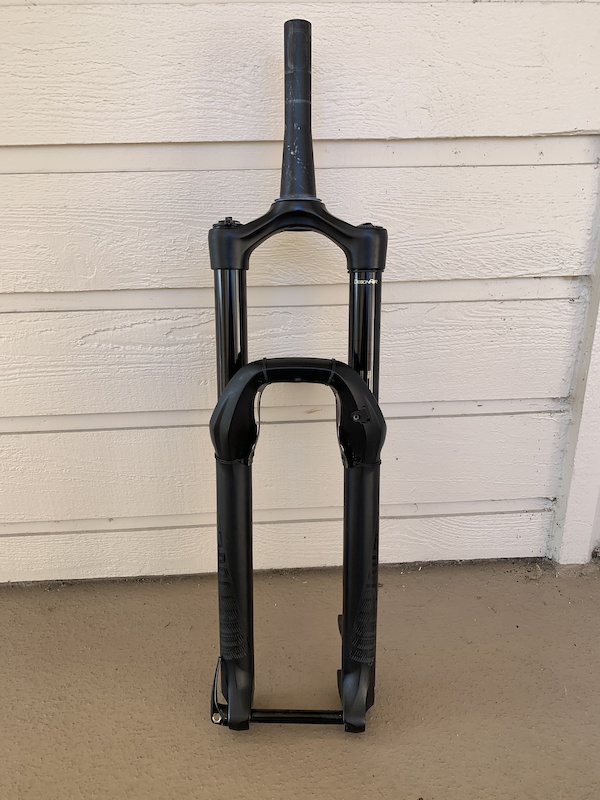 2019 Rockshox Lyrik RCT3 170mm Boost w/ Push Seals For Sale