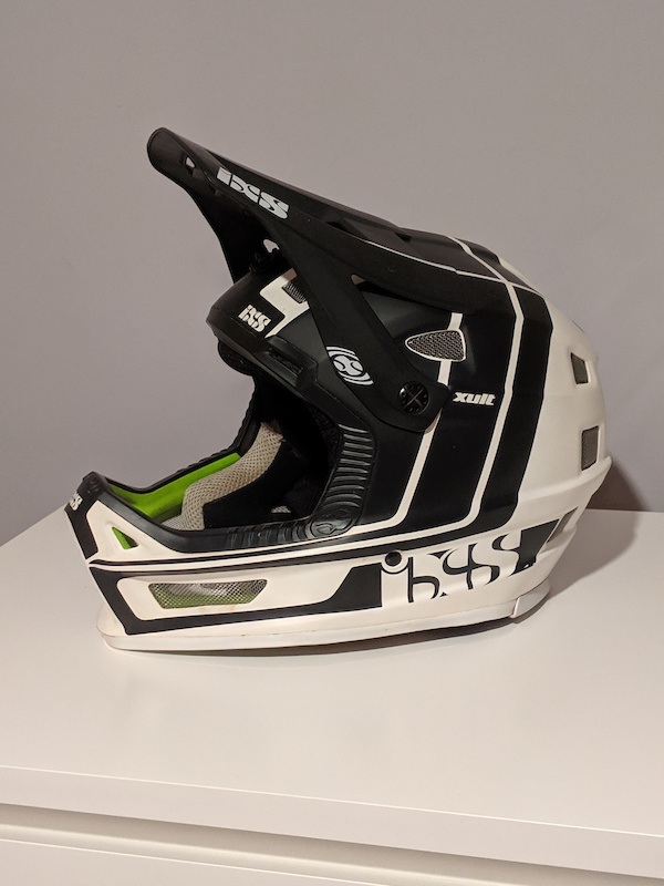 2018 ixs helmet medium For Sale