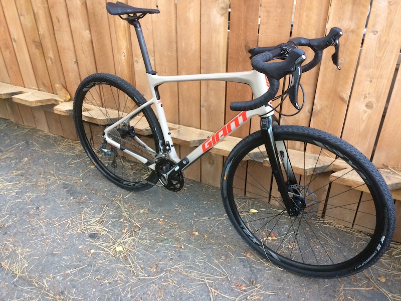 2019 Giant Revolt Advanced 3 - New For Sale