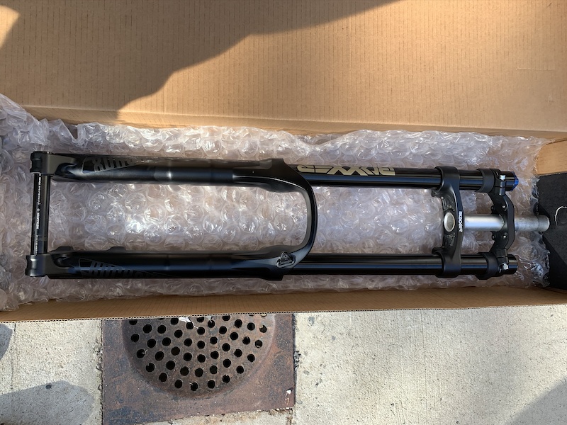 2017 Rockshox Boxxer RC 650b Dual crown fork For Sale