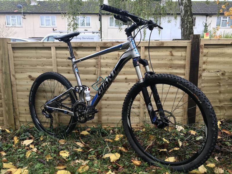 Giant 4.0 mountain online bike