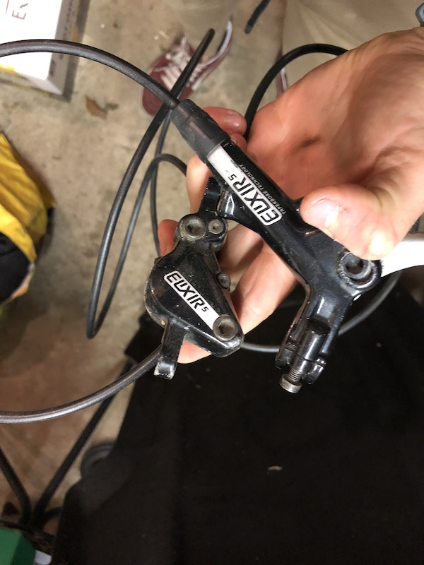 avid elixir 5 brake bleed