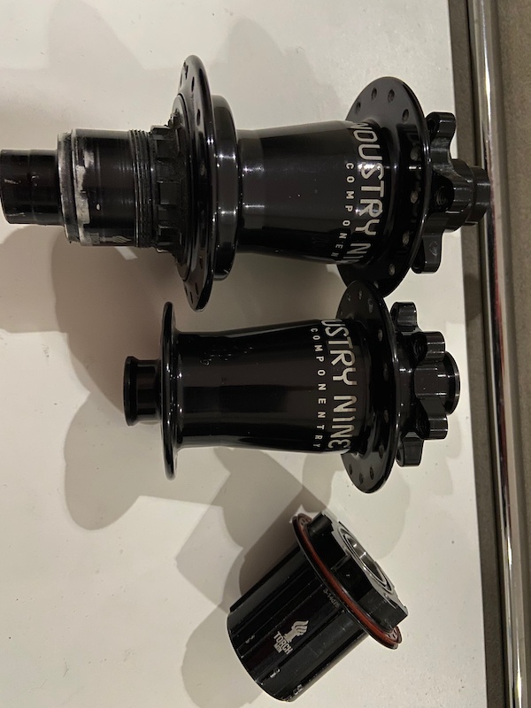 2015 Industry 9 Torch hubset 100x15/142x12 For Sale