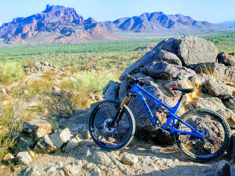 2019 pivot mach 5.5 review