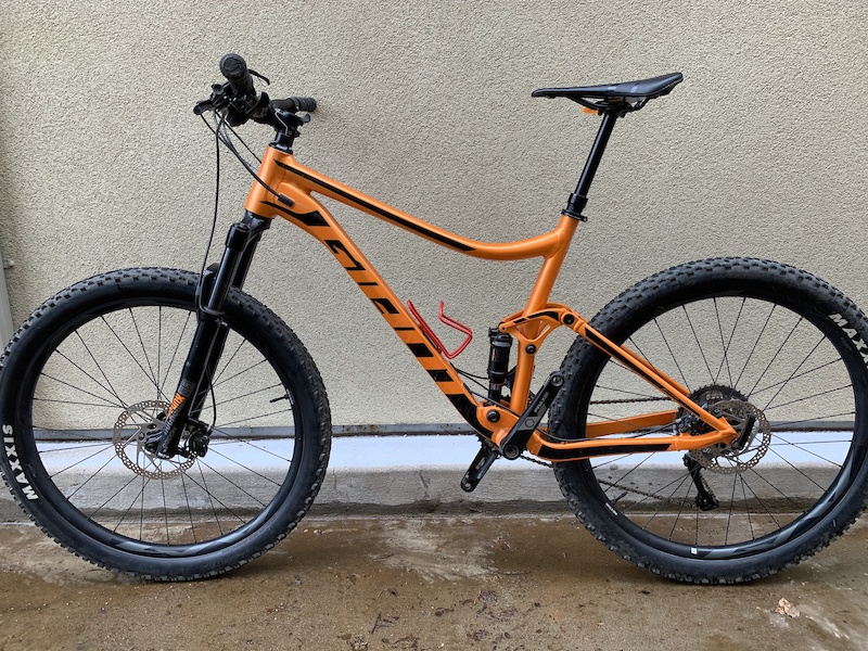 2019 Giant Stance 1 Mountain Bike 