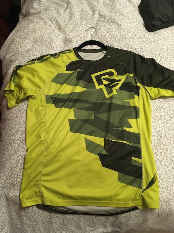 Raceface Short Sleeve Jersey - Size L For Sale