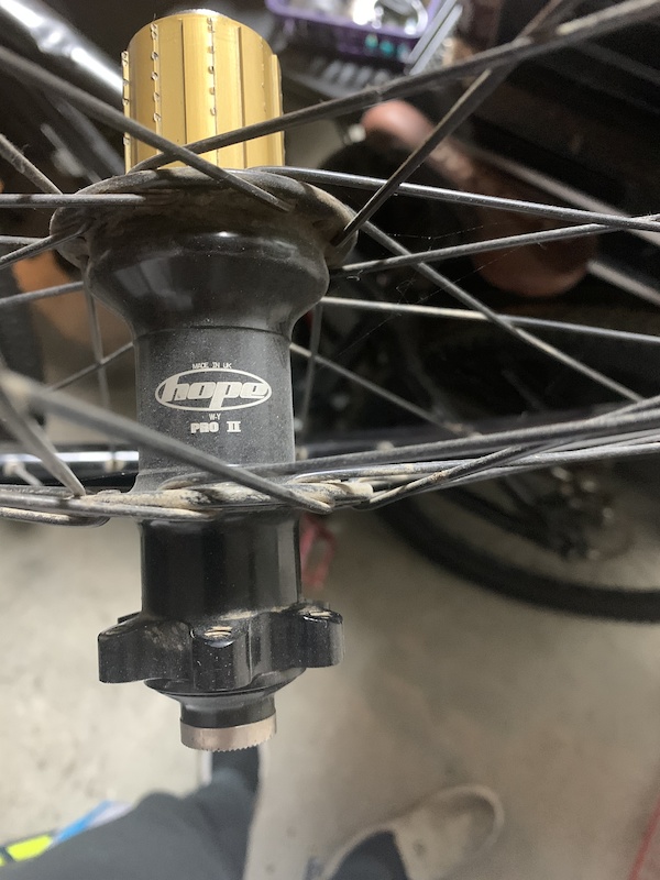 Hope Pro 2 hub on a mavic rim For Sale