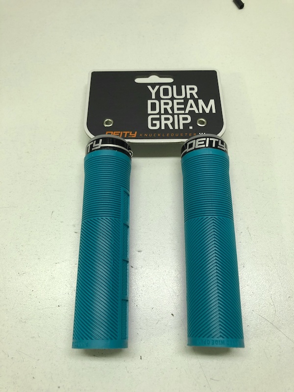 deity purple grips