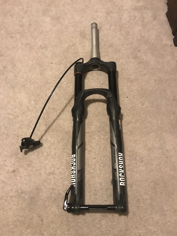 2018 Rock Shox Revelation 150mm with auto-lockout lever For Sale