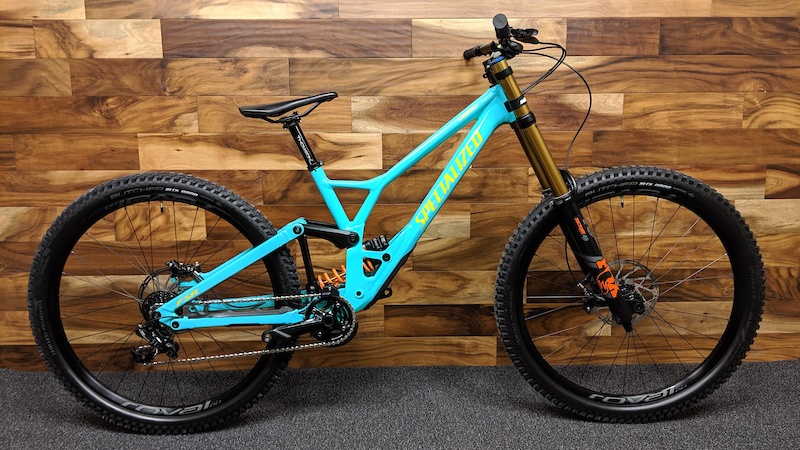 2020 specialized demo expert 29