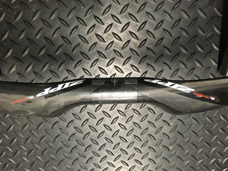 2018 Zipp SL70 Aero Carbon drop bar For Sale