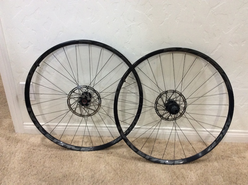 race face arc 27 wheelset