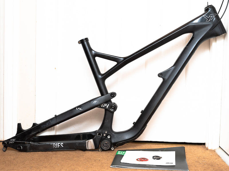 yt carbon frame