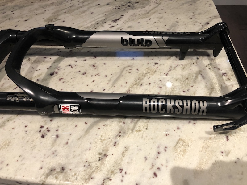 rockshox bluto rl fork