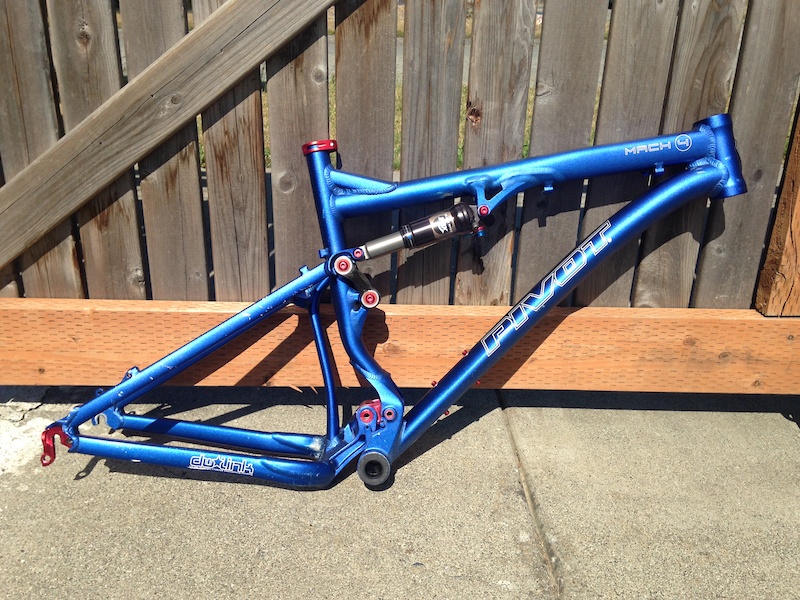 2009 Pivot Mach 4 frame, medium, anodized cobalt blue For Sale