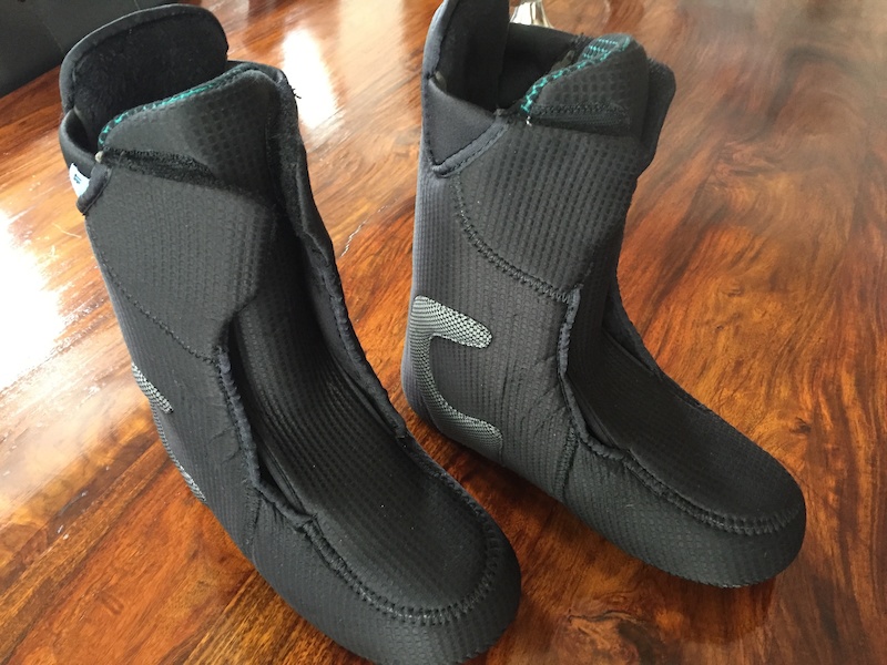 2018 Womens 8 Burton Imprint 3 Liners NEW For Sale