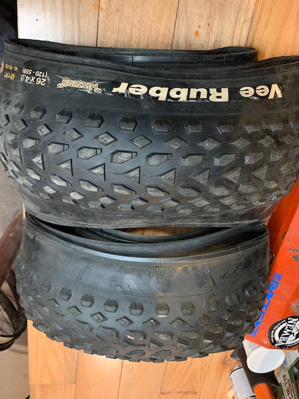 vee rubber 26 x 4.0