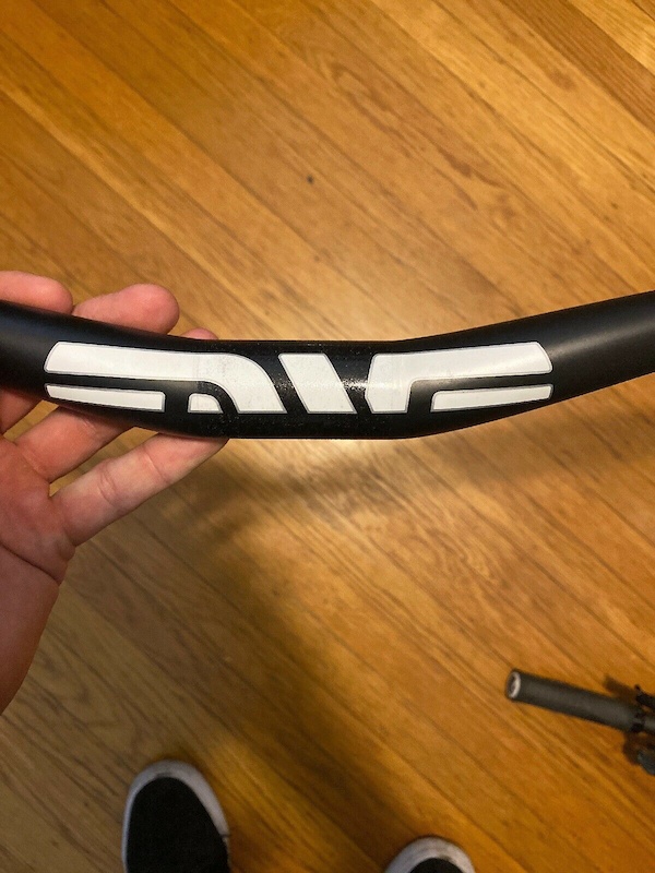 2014 Original Enve 800 x 31.8mm Carbon DH Riser Handlebar For Sale