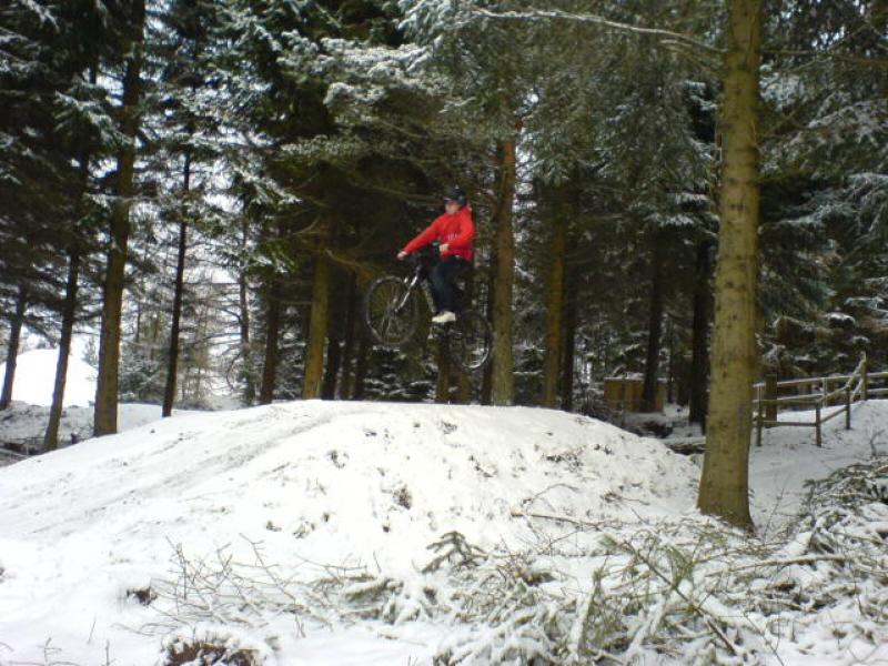 me jumpin in the snow