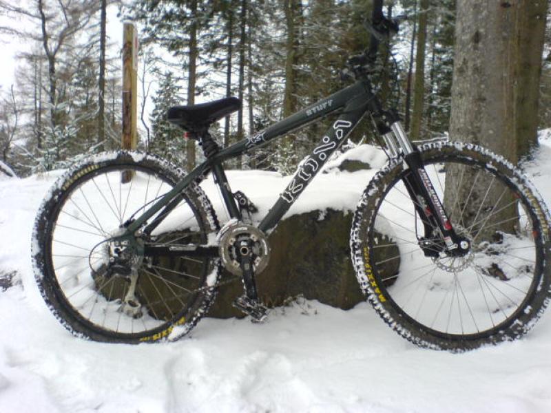 bike in snow