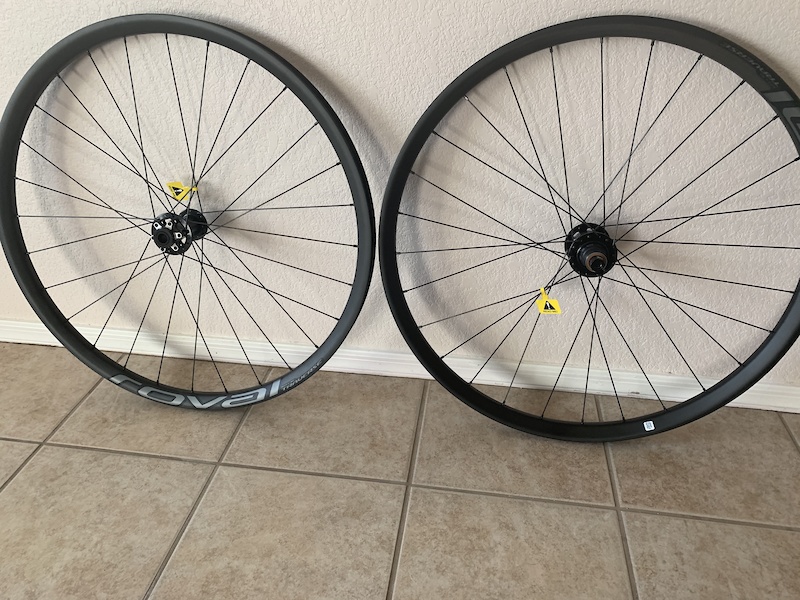 diverge comp carbon weight