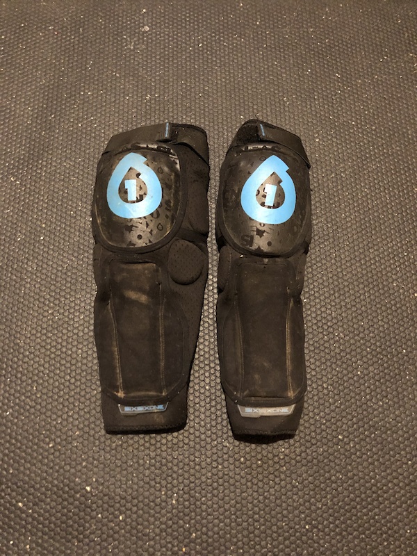 Sixsixone knee/shin pads For Sale
