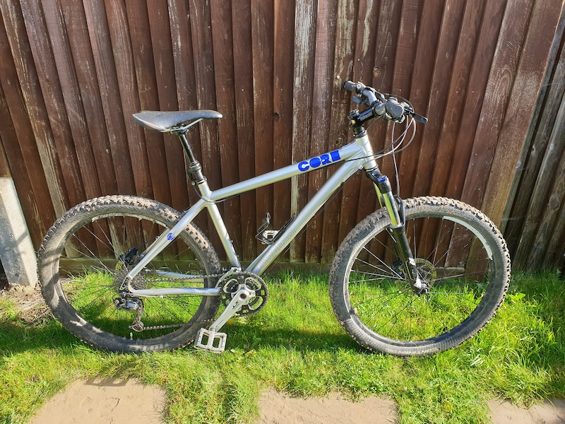 2011 Genesis Core 20 17.5in, KS Lev Dropper Post, XT Parts For Sale