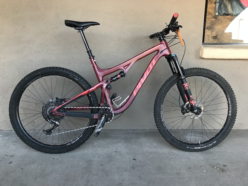 pivot trail 429 race x01