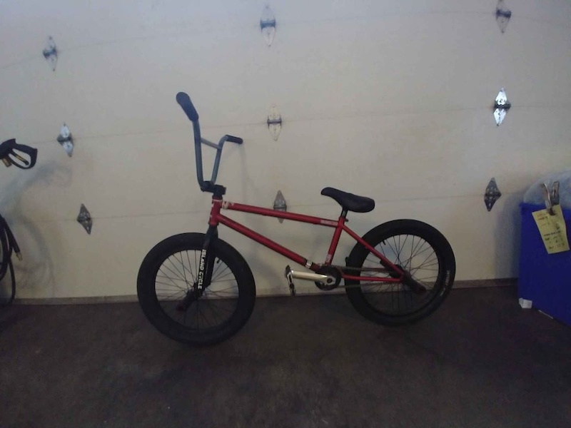 Premium stray online bmx