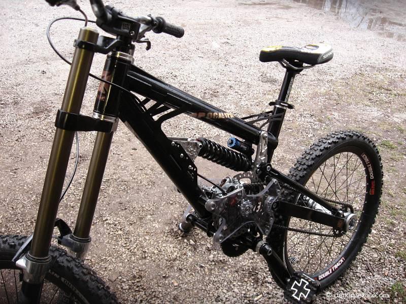 psycho killer at where ever in Vienna, Austria photo by DAMZ Pinkbike