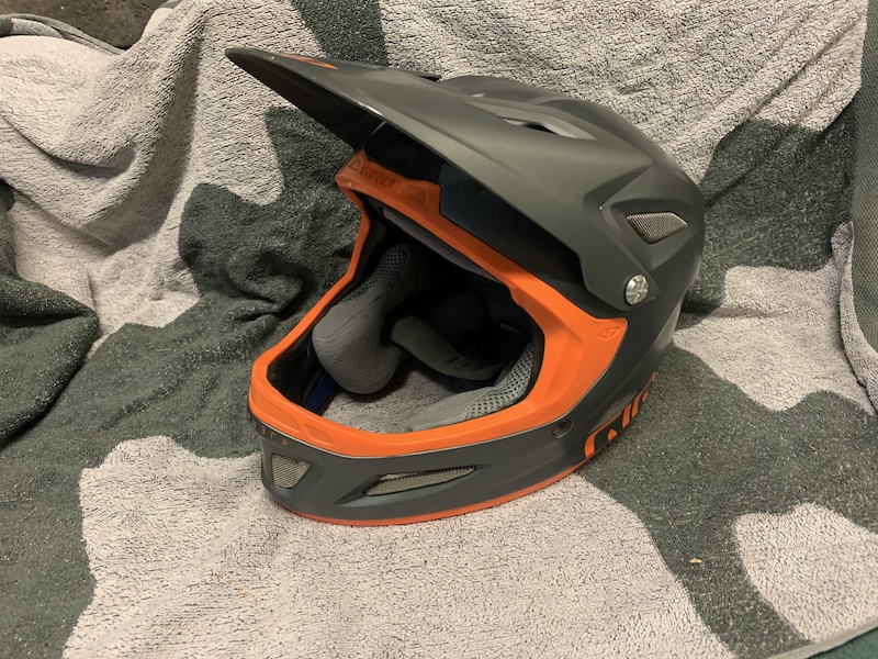 giro full face helmet