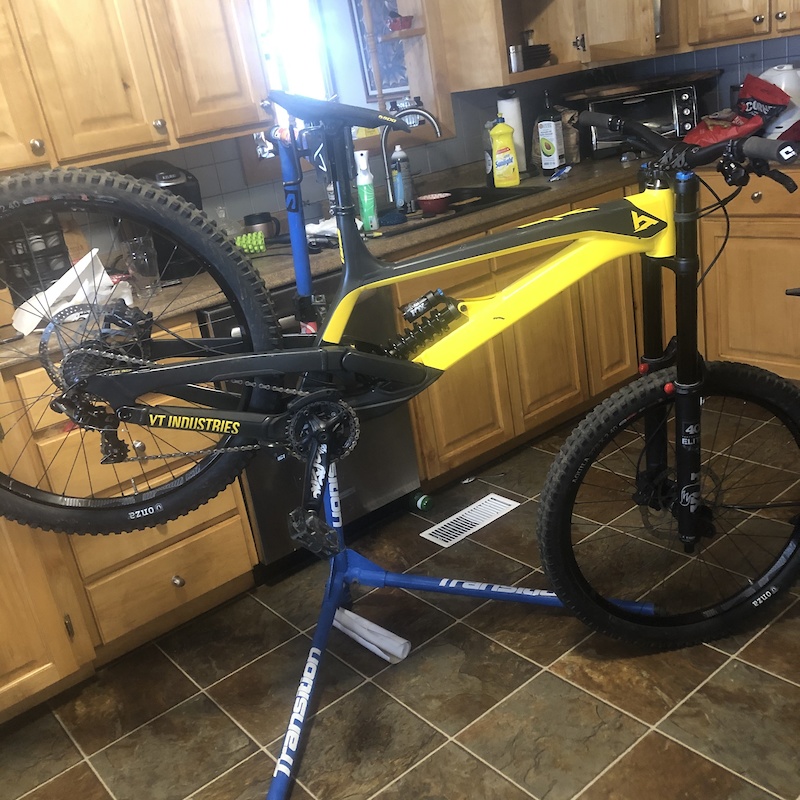 2019 YT Tues AL Base 27.5 For Sale