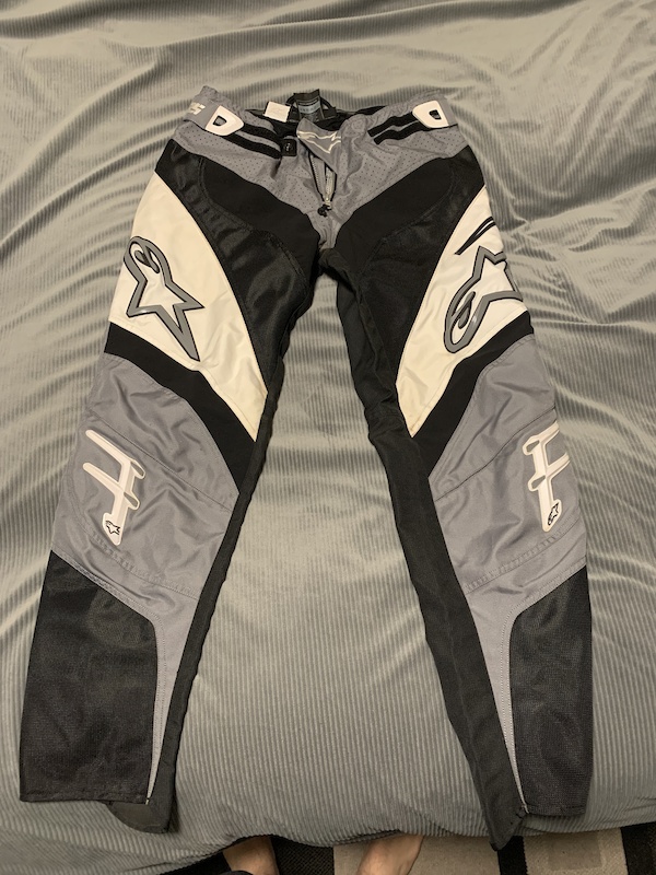 Alpine star DH pants 32” waist For Sale