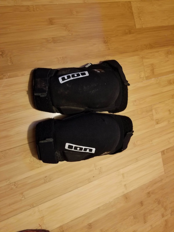 2019 Ion K-Pact Zip Large Knee Pads For Sale