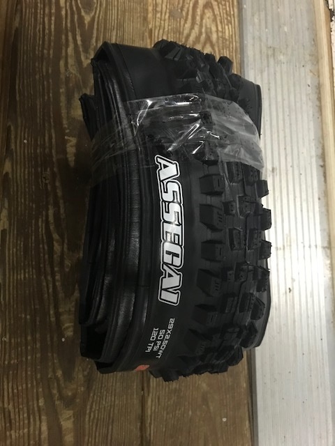 maxxis assegai 27.5 x2 8