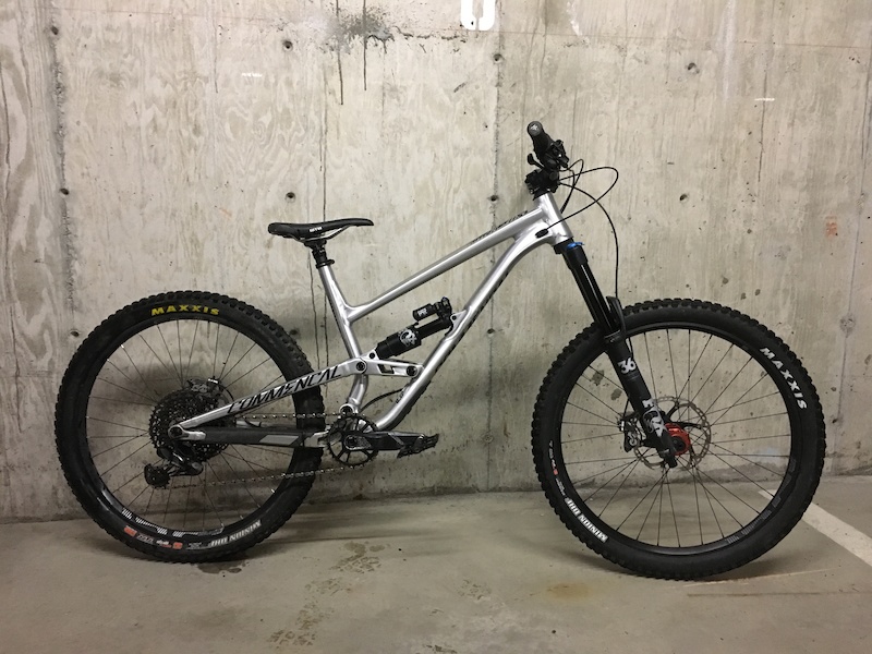 2019 commencal clash origin